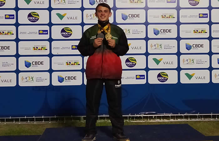 Atleta de Nova Veneza conquista medalha de ouro em competição nacional