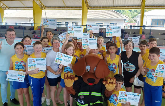 Projeto Golfinho forma 133 alunos em Siderópolis