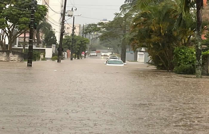 Bomba d'água: Criciúma registrou mais de 55 milímetros de chuva em uma hora