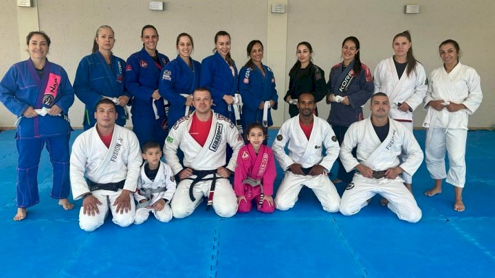 Defesa Pessoal para mulheres em arrarangua