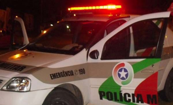 Quatro jovens são encontrados mortos dentro de veículo em rodoviária de SC